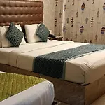 Hotel Sky View